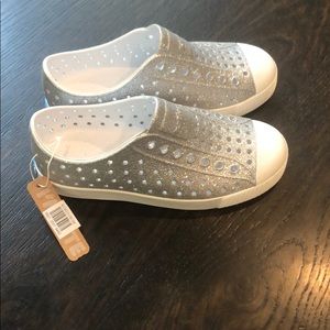 NEW with TAG kids sliver sparkly NATIVE shoes!!!